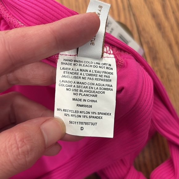 Becca by Rebecca Virtue L2052 Raspberry Ribbed Halter Bikini Top size D cup NWT - Picture 5 of 7